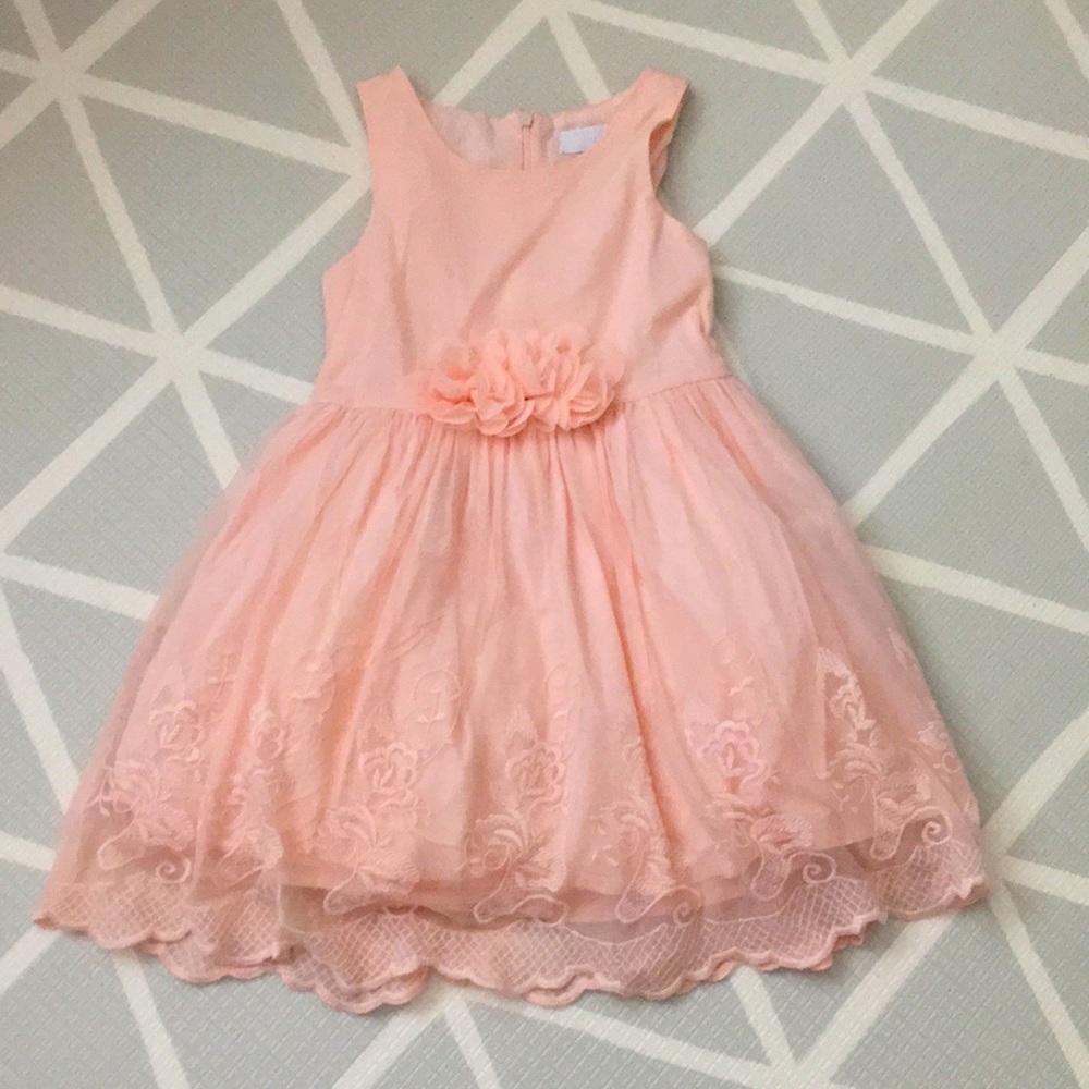 Beautiful peach girls CAMILA dress with flower embroidery. Great condition. 6